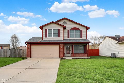 Photo of 6403 Colonnade Court, Indianapolis, IN 46237 (MLS # 22086872)