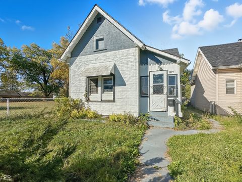 Photo of 1334 Roache Street, Indianapolis, IN 46208 (MLS # 22069548)