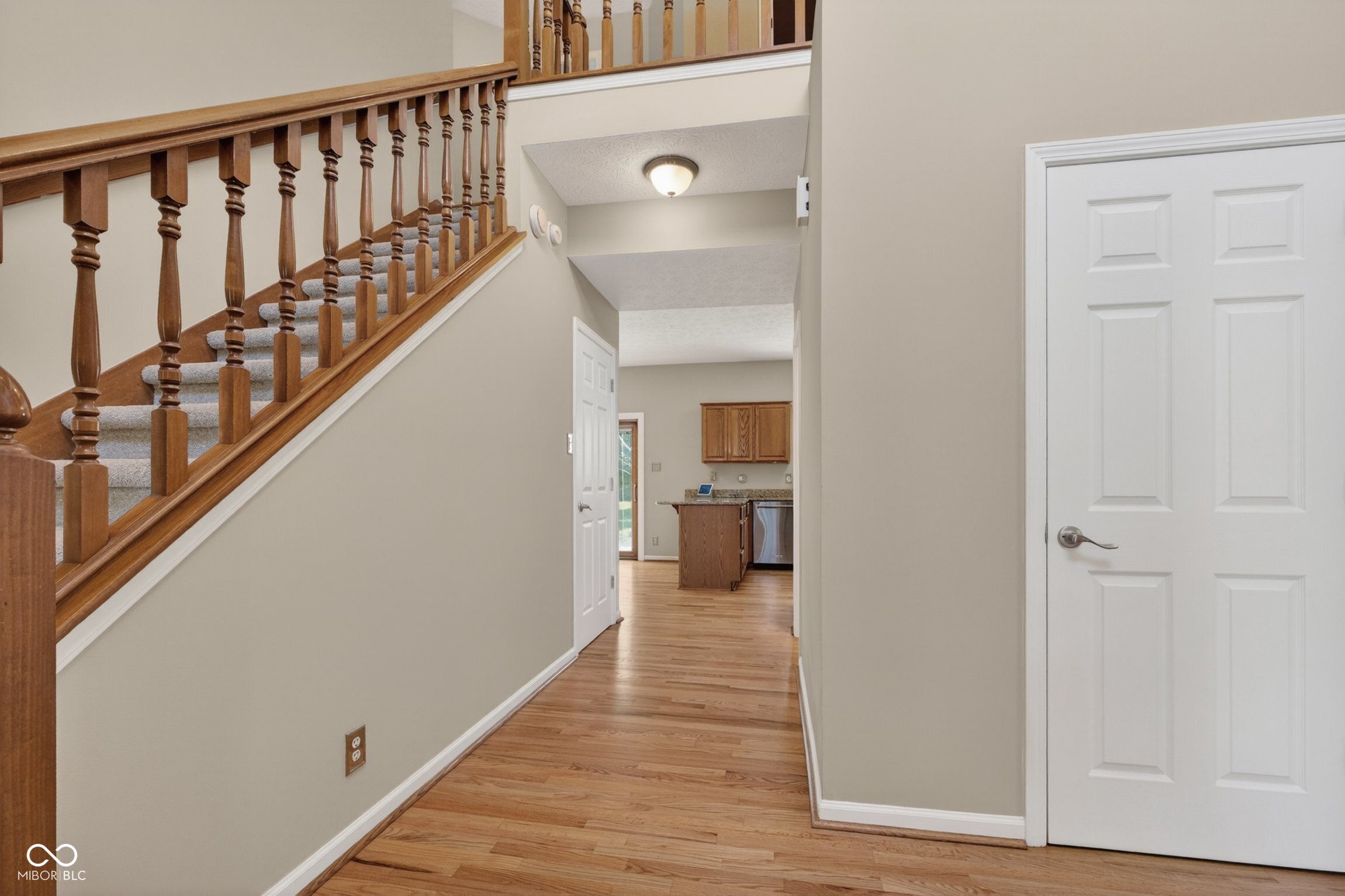 8025 Winterset Circle