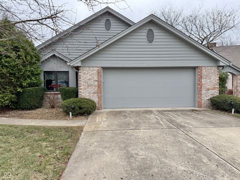 Photo of 2407 Caramore Circle, Anderson, IN 46011 (MLS # 22075146)