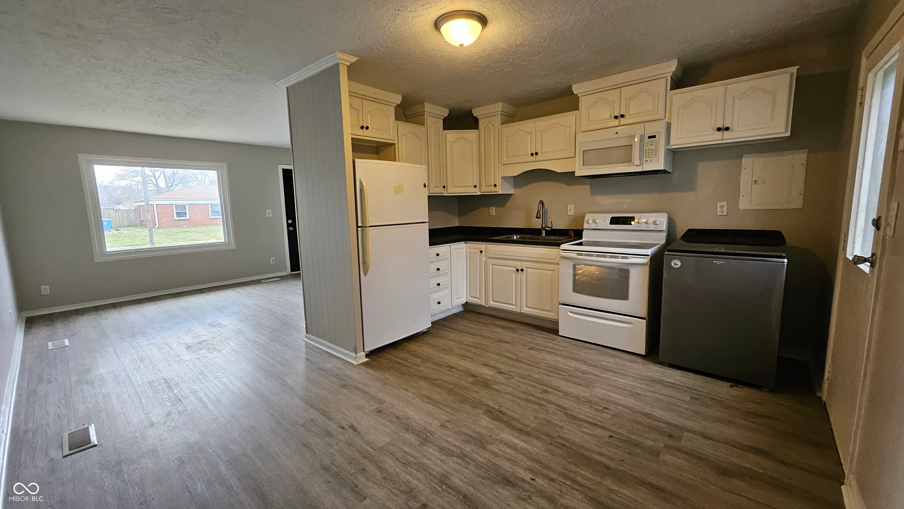 Indianapolis, Indiana 46219, United States, 3 Bedrooms Bedrooms, ,1 BathroomBathrooms,Residential,Active,13237