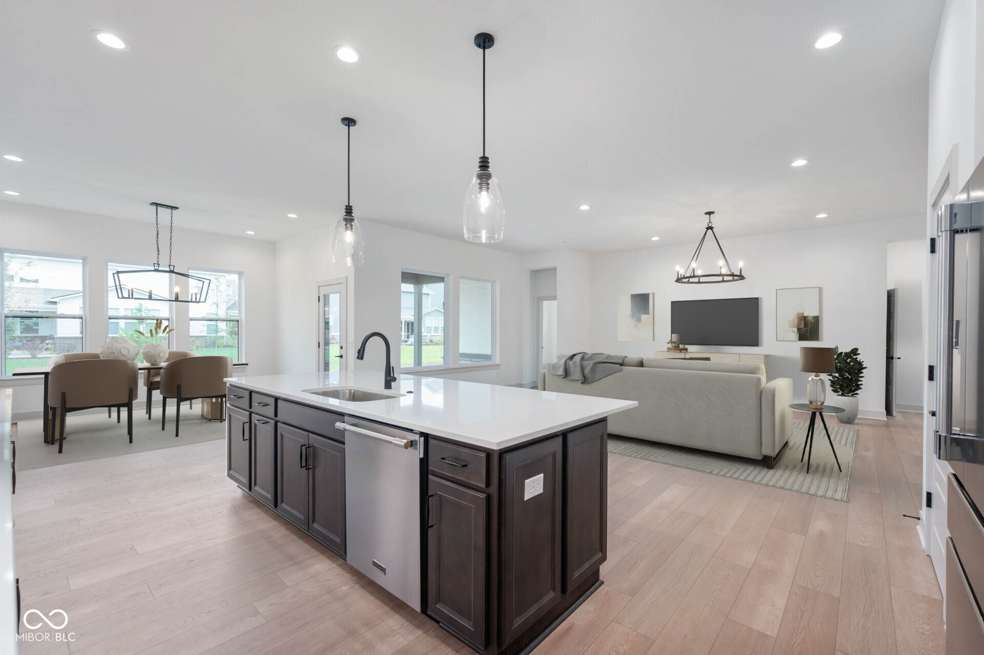 19949 Chatsworth Boulevard