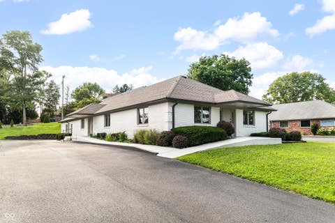 Photo for 130 Fairway Lakes Drive Suite A