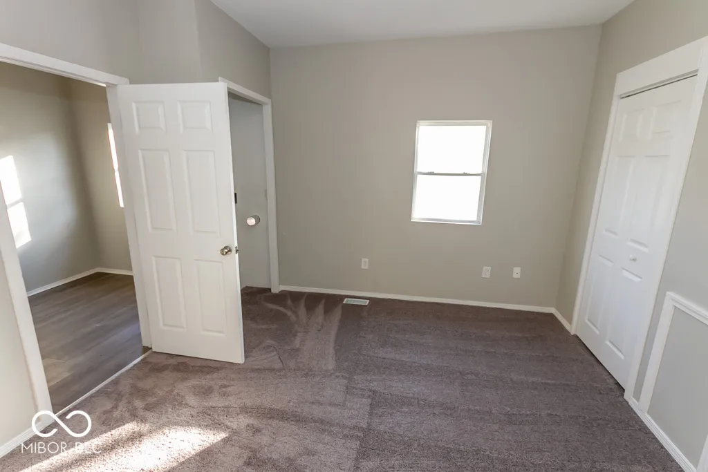 Indianapolis, Indiana 46201, United States, ,Residential,Pending,109528