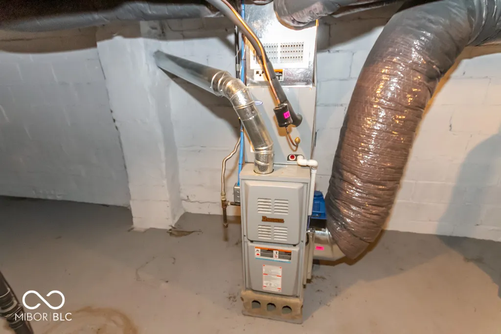 Indianapolis, Indiana 46201, United States, ,Residential,Pending,109528