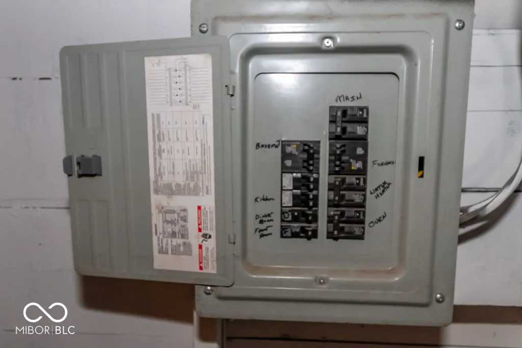 Indianapolis, Indiana 46201, United States, ,Residential,Pending,109528