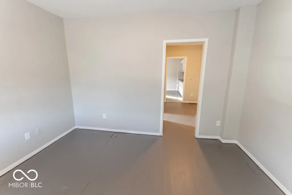 Indianapolis, Indiana 46201, United States, ,Residential,Pending,109528