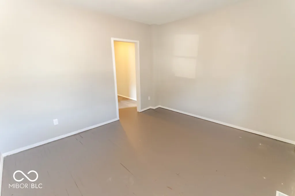 Indianapolis, Indiana 46201, United States, ,Residential,Pending,109528