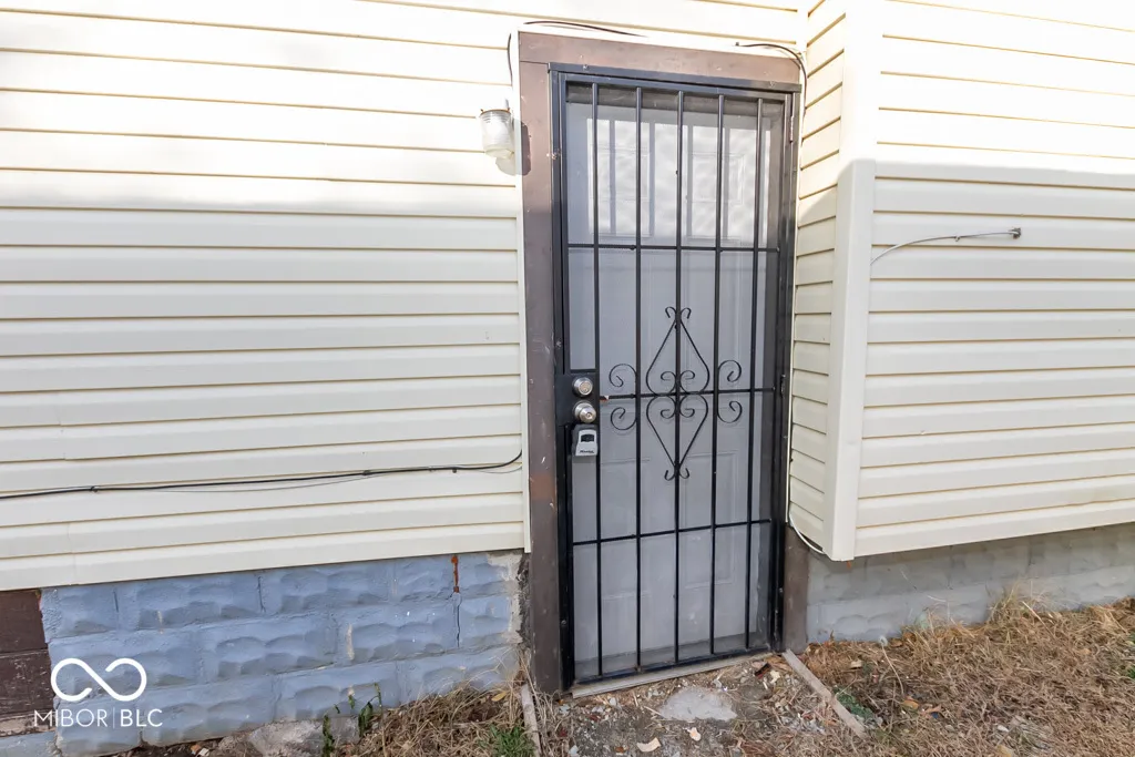 Indianapolis, Indiana 46201, United States, ,Residential,Pending,109528