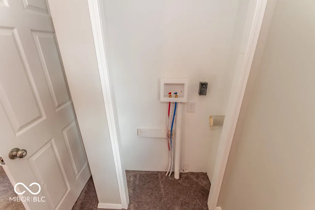 Indianapolis, Indiana 46201, United States, ,Residential,Pending,109528