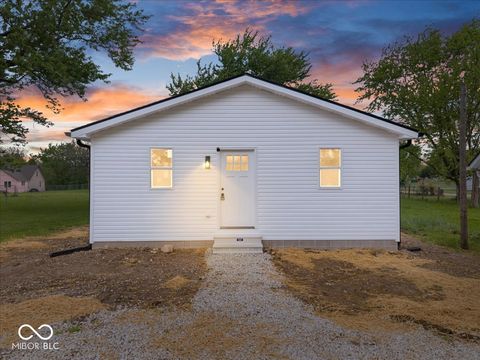 Photo of 2818 D Avenue, New Castle, IN 47362 (MLS # 22099136)