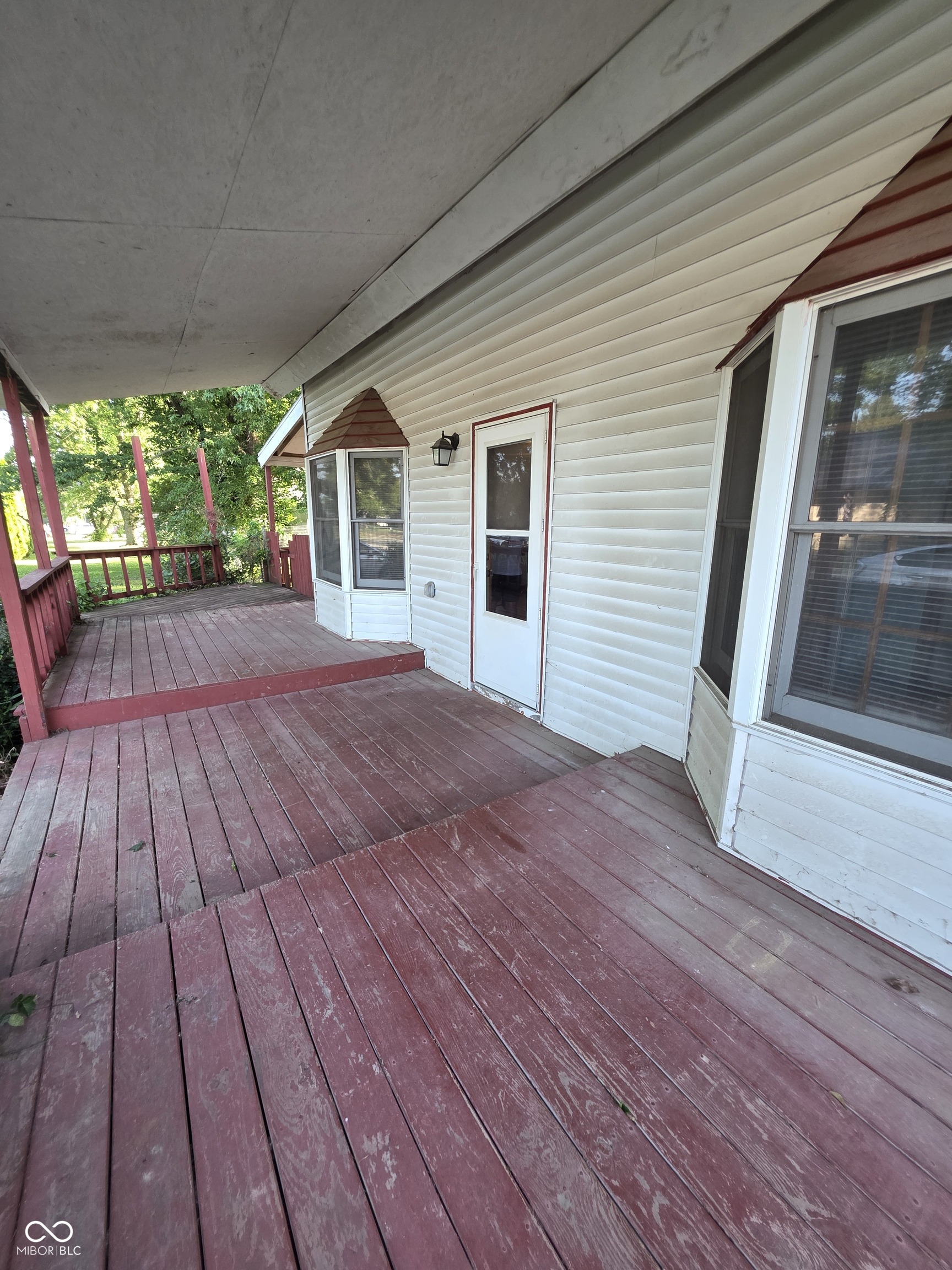 252 S Grant