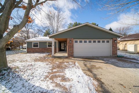 Photo of 8108 N Payne Road, Indianapolis, IN 46268 (MLS # 22077432)
