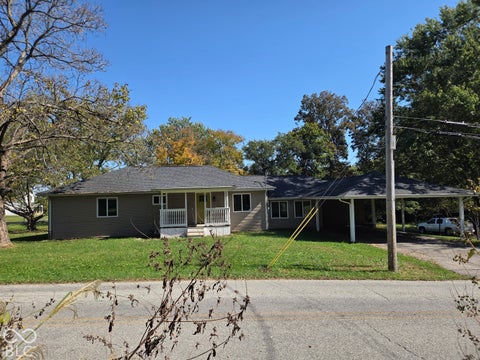 Photo of 2311 N 500 W, Columbus, IN 47201 (MLS # 22131476)