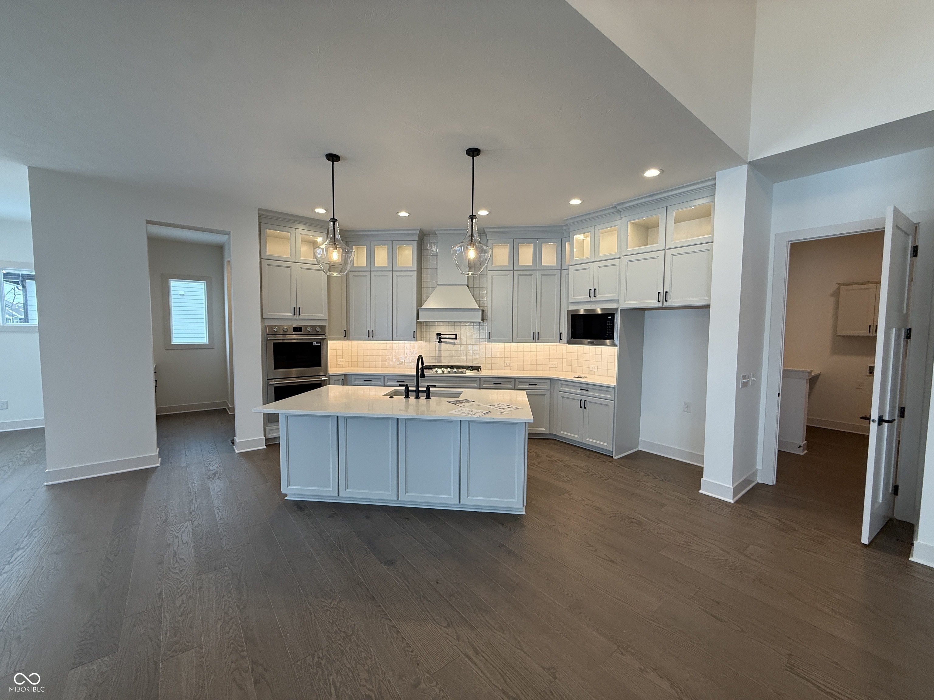 1439 Chatham Hills Boulevard