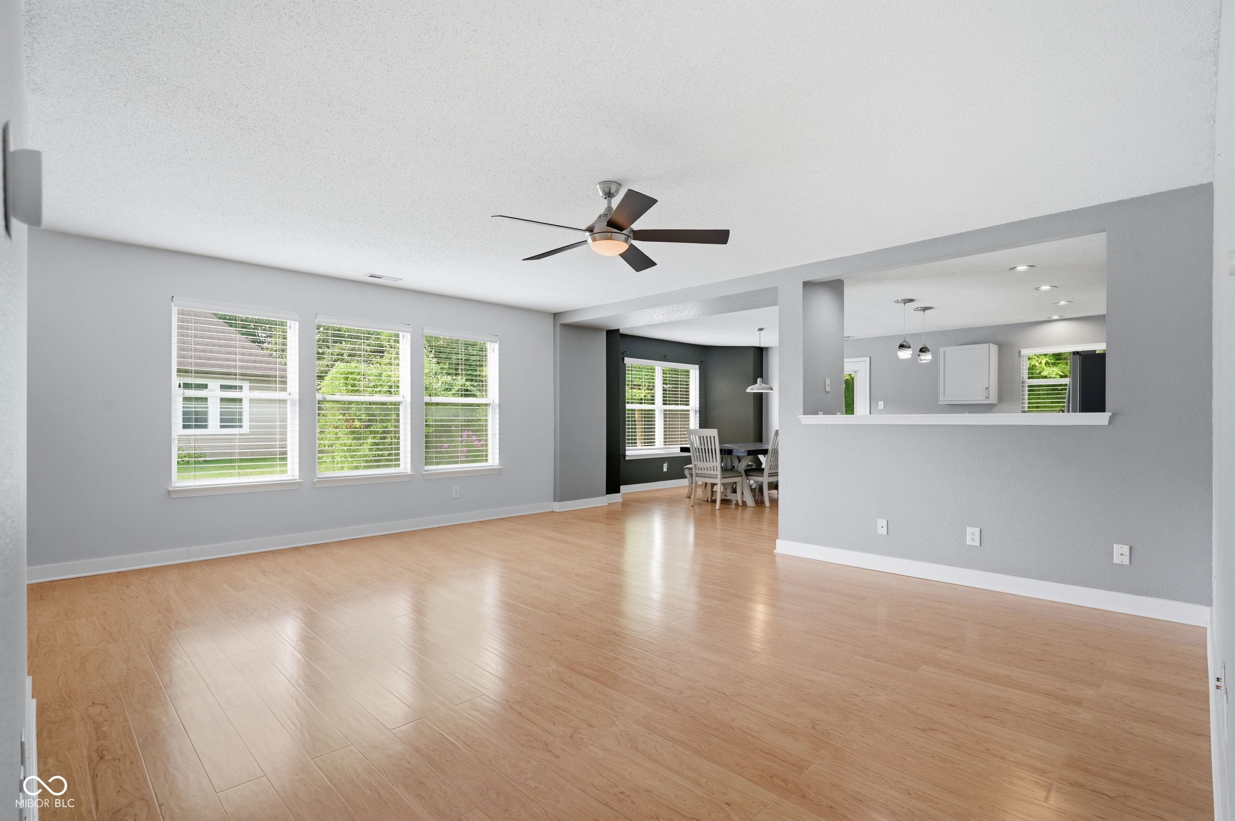 2046 Meadowlark Lane
