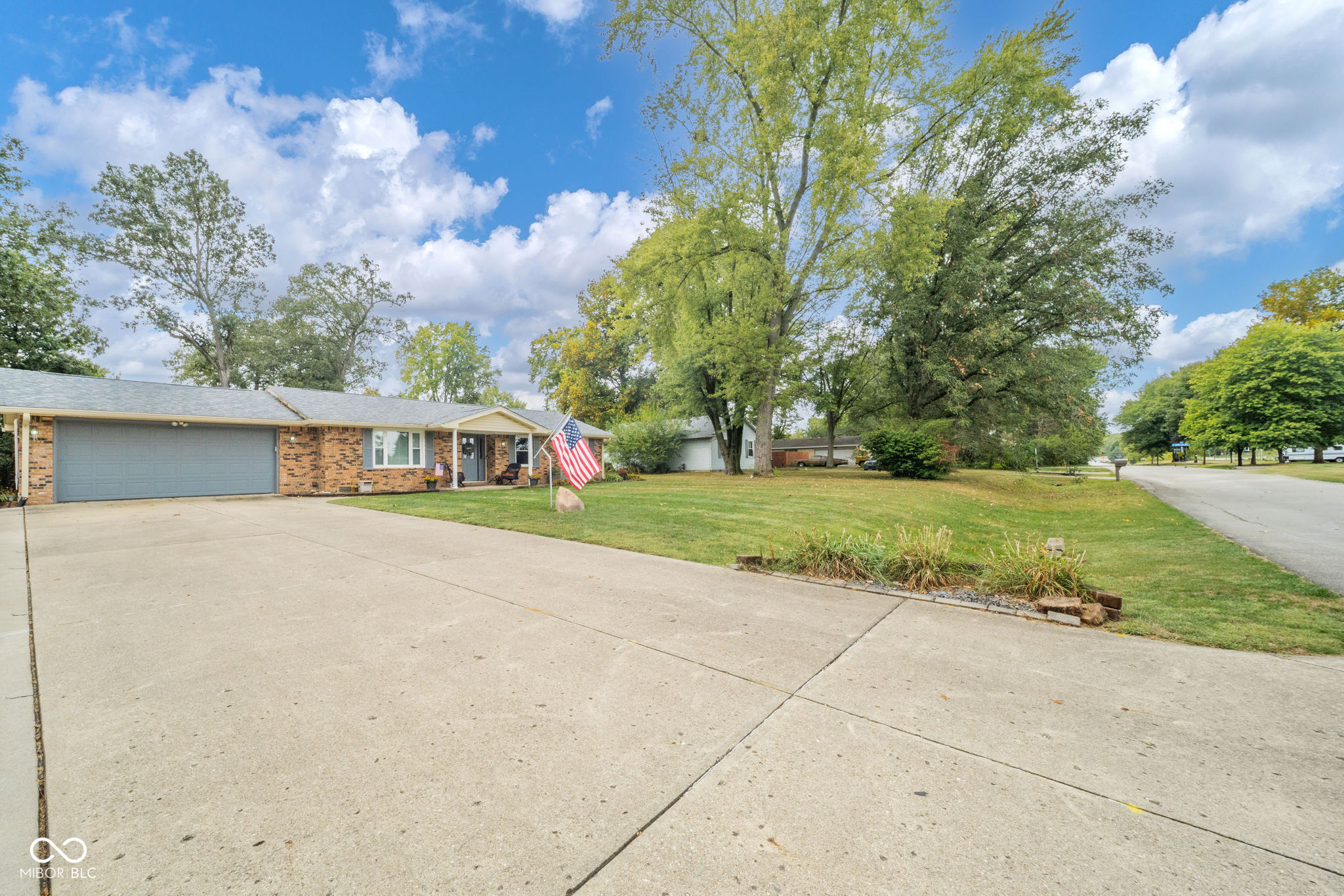 104 E Woodland Drive