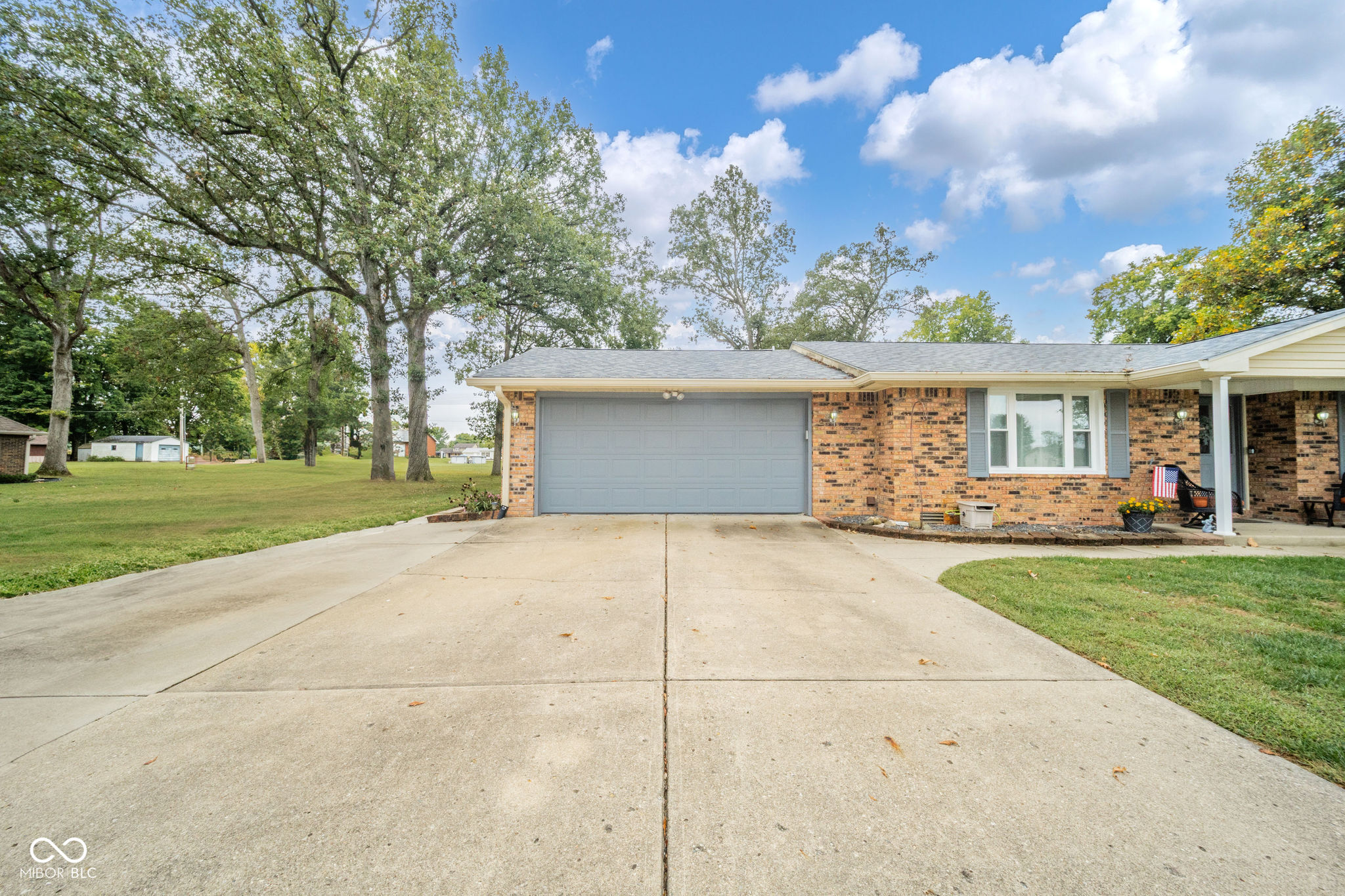 104 E Woodland Drive
