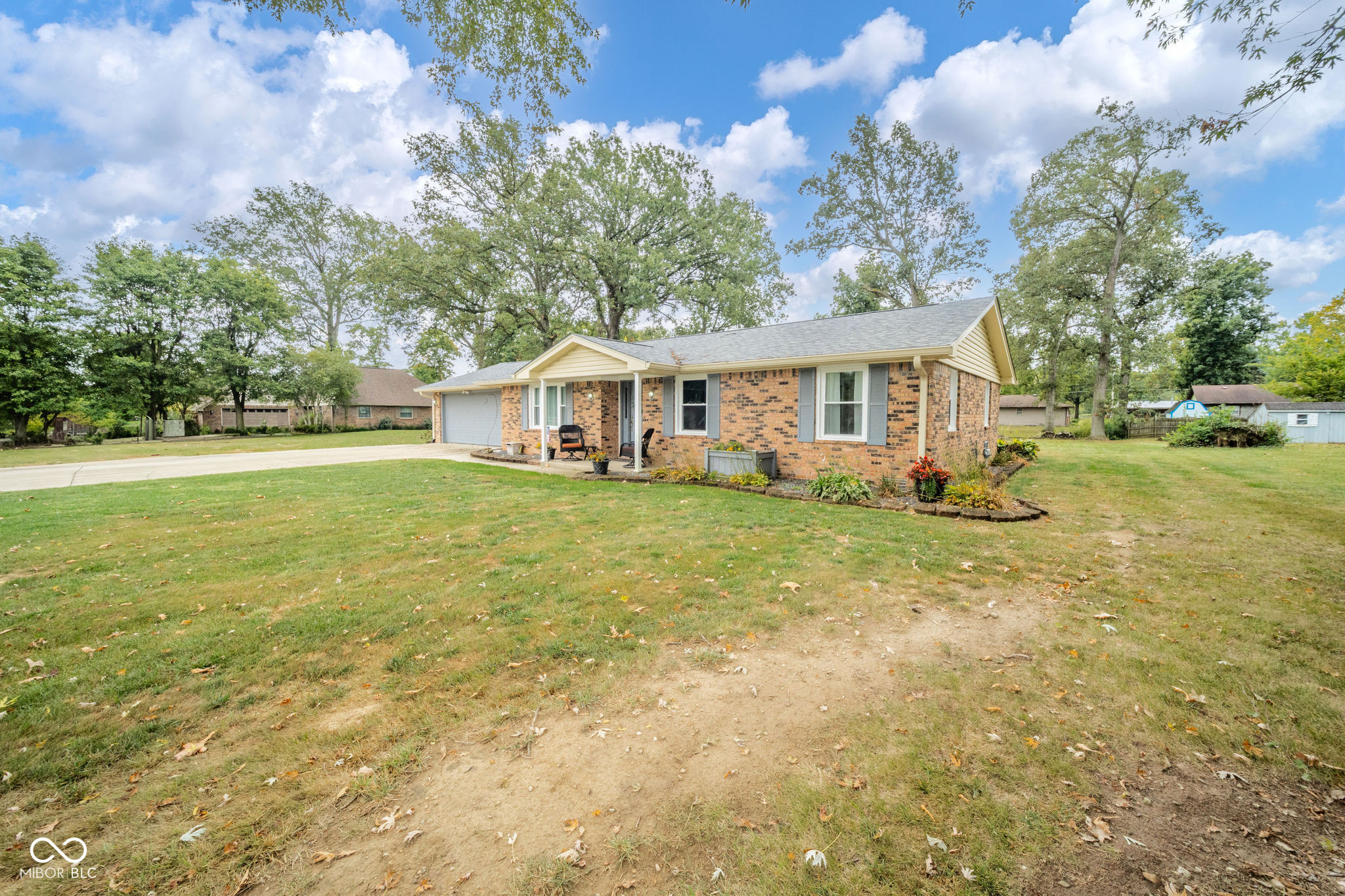 104 E Woodland Drive