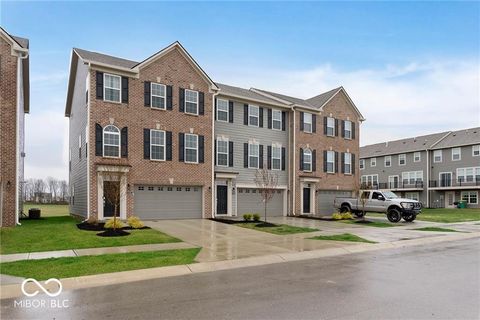 Photo of 17379 Lillian Street, Westfield, IN 46074 (MLS # 22067987)