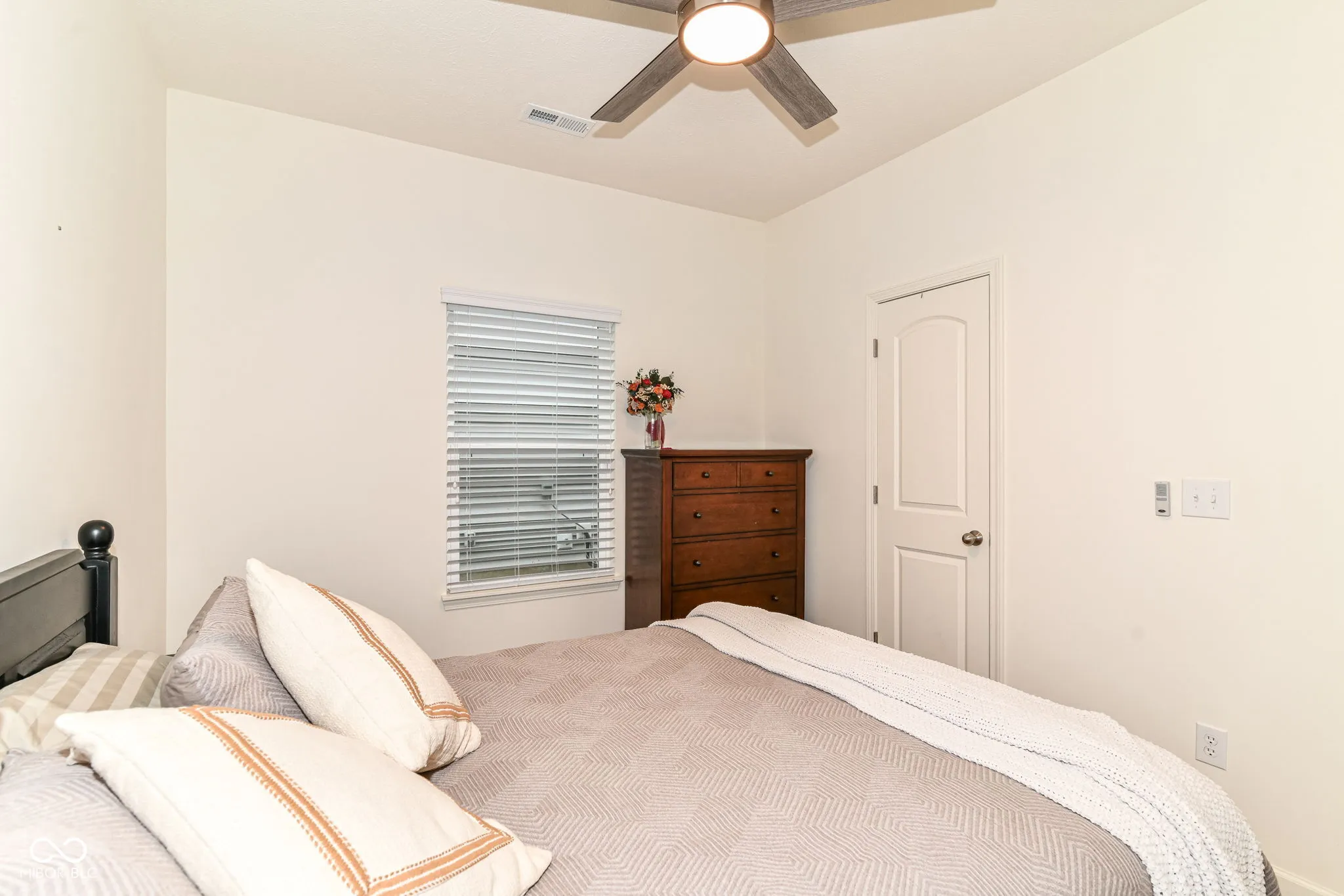 Indianapolis, Indiana 46221, United States, 3 Bedrooms Bedrooms, ,2 BathroomsBathrooms,Residential,Active,141232