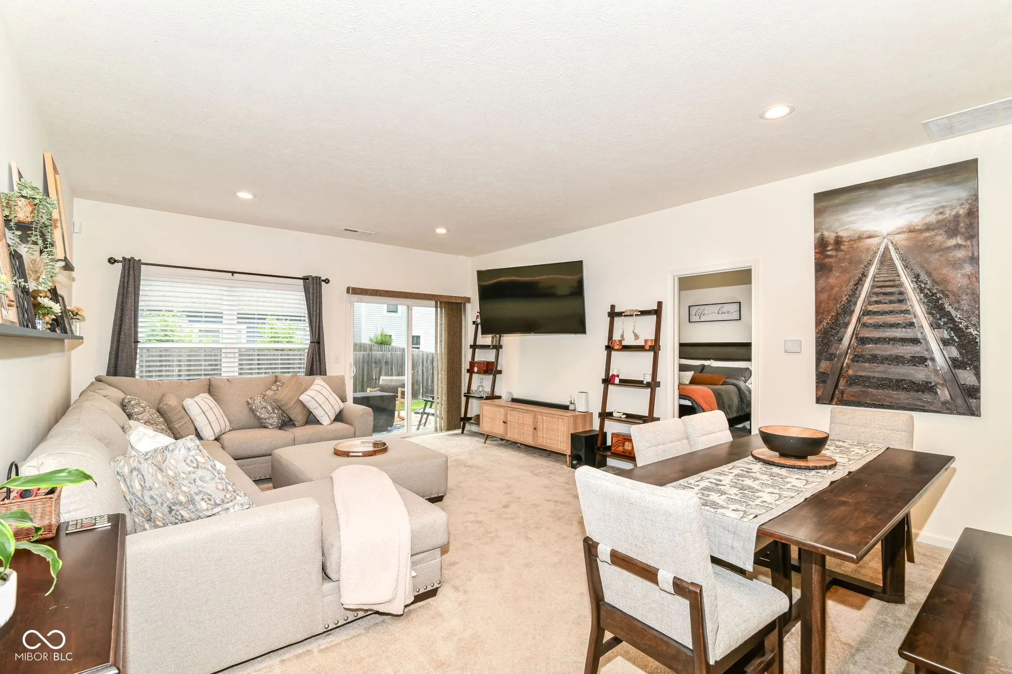 Indianapolis, Indiana 46221, United States, 3 Bedrooms Bedrooms, ,2 BathroomsBathrooms,Residential,Active,141232