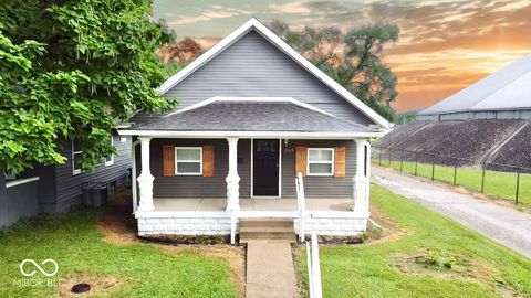 Photo of 2009 Gent Avenue, Indianapolis, IN 46202 (MLS # 22047616)