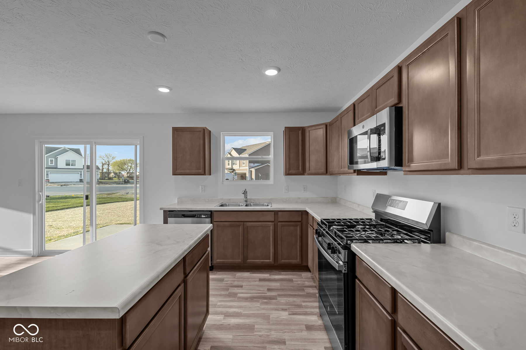 7417 Waylon Way