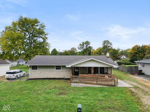 Photo of 2692 N Bowery Street, Columbus, IN 47203 (MLS # 22069278)