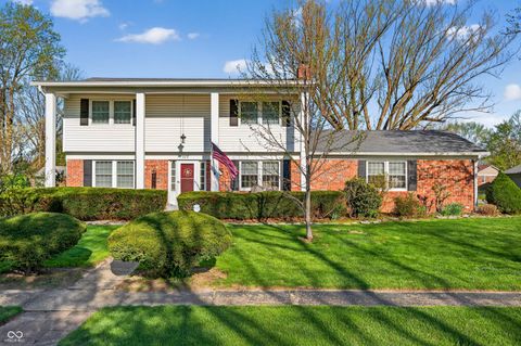 Photo of 117 Lancelot Drive, Franklin, IN 46131 (MLS # 22094897)