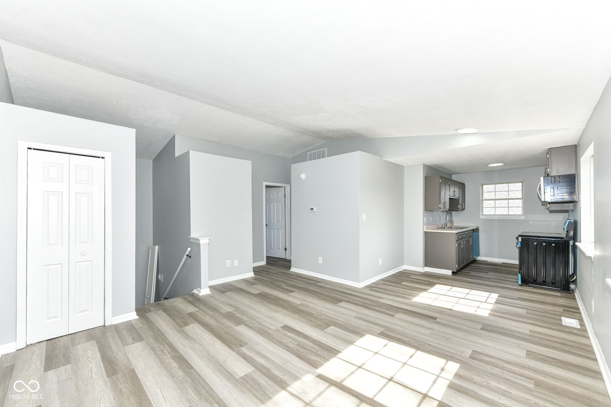 2259 Red Bud Boulevard