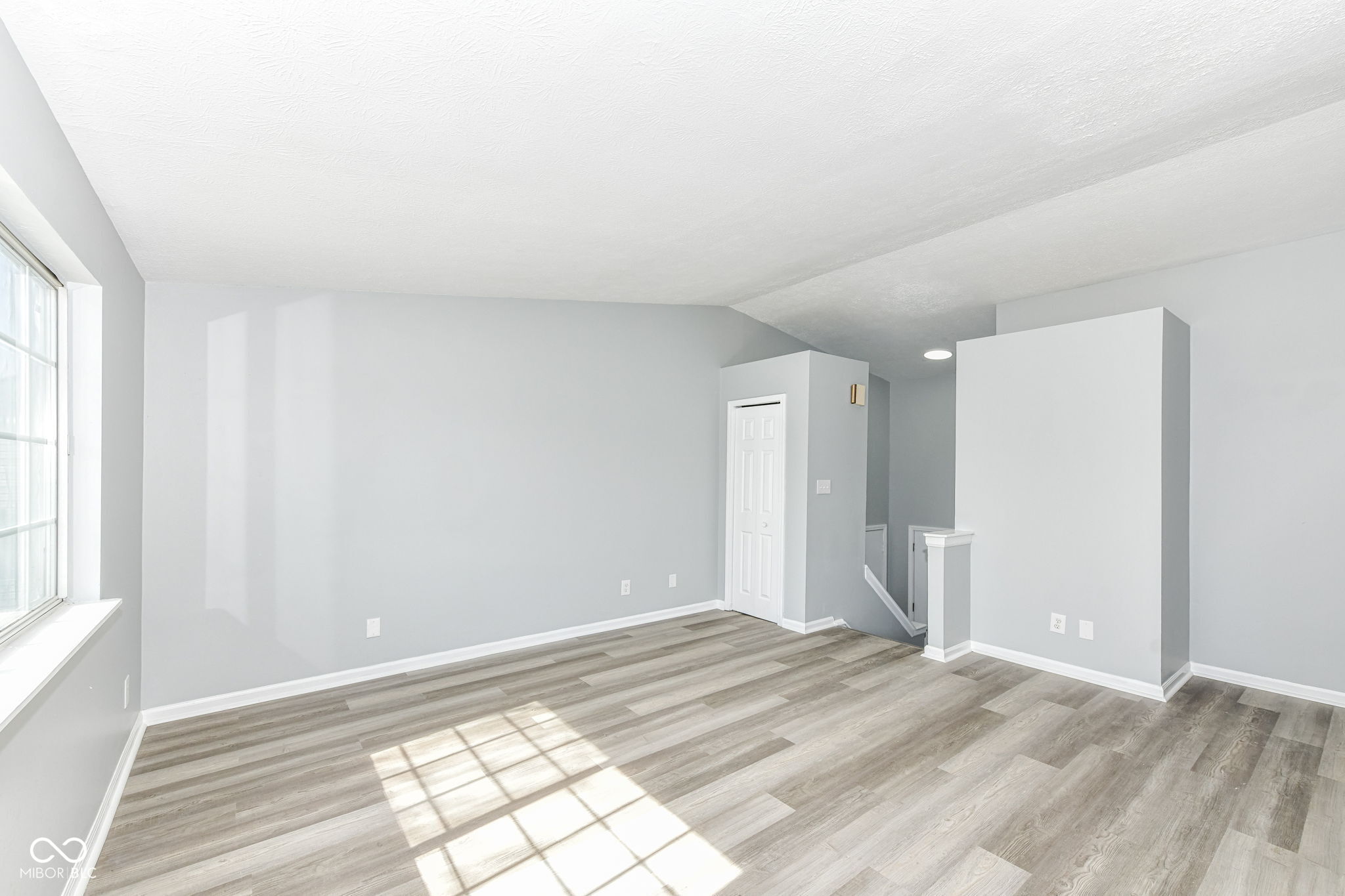 2259 Red Bud Boulevard