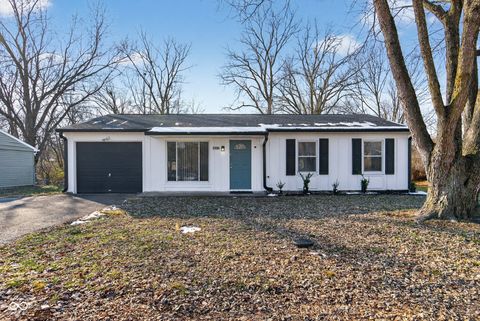 Photo of 4517 Phoenix Drive, Indianapolis, IN 46241 (MLS # 22076383)