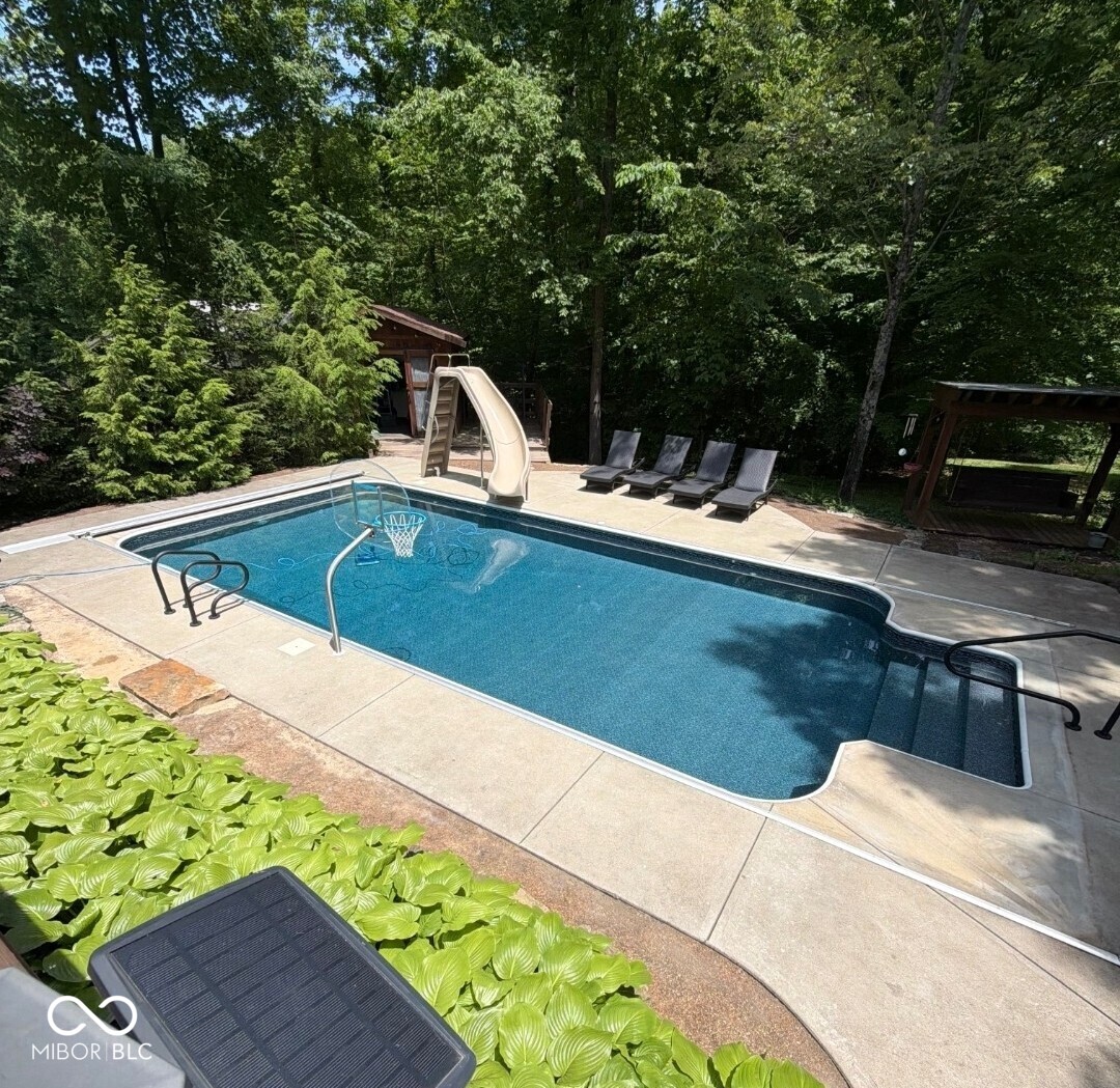 4443 Tulip Drive N
