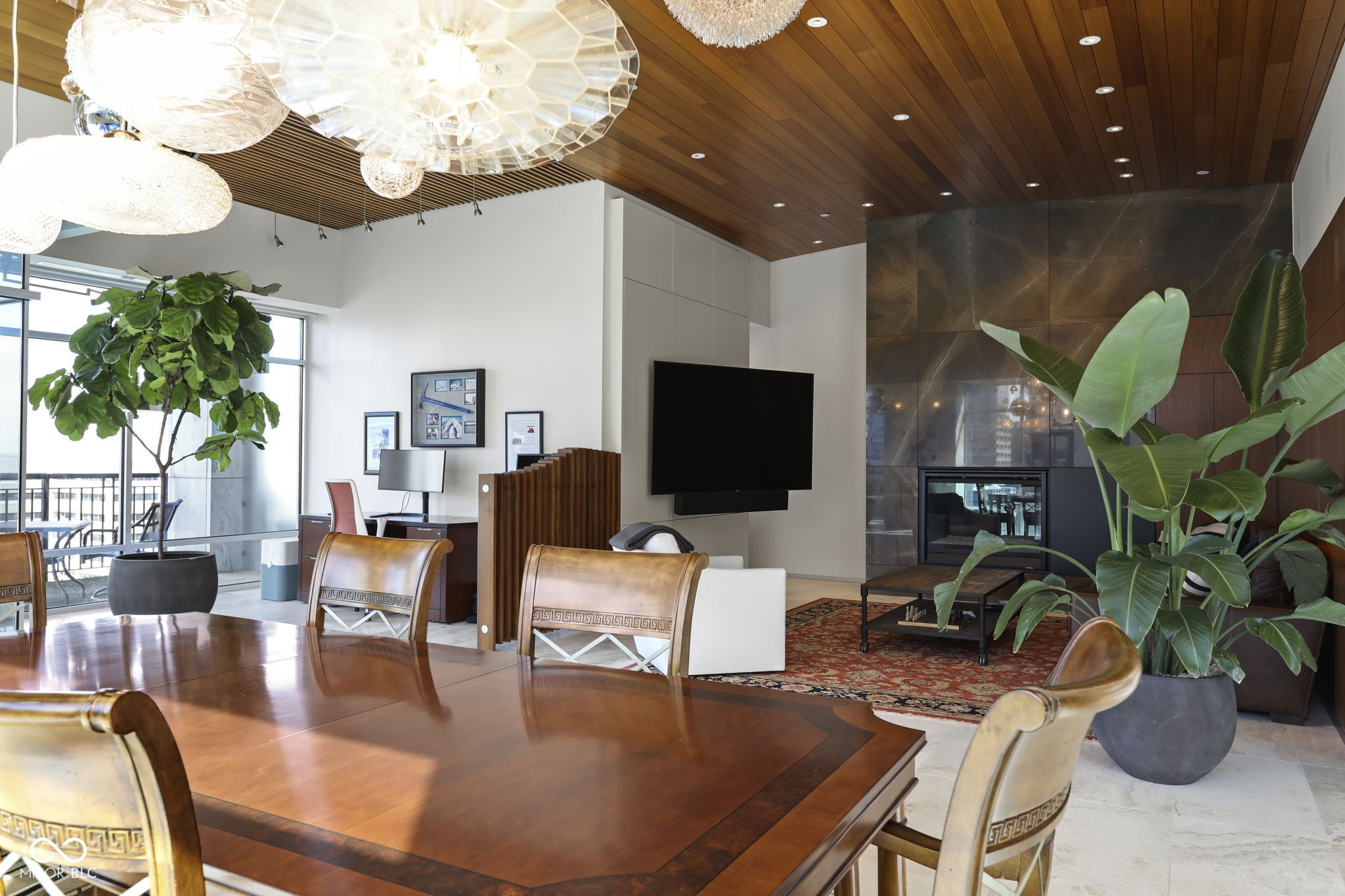 429 N Pennsylvania Street 904