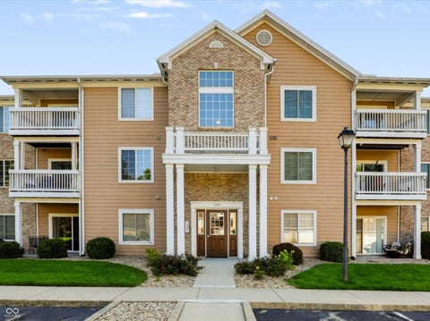 Photo of 6509 Emerald Hill Court #102, Indianapolis, IN 46237 (MLS # 22122223)