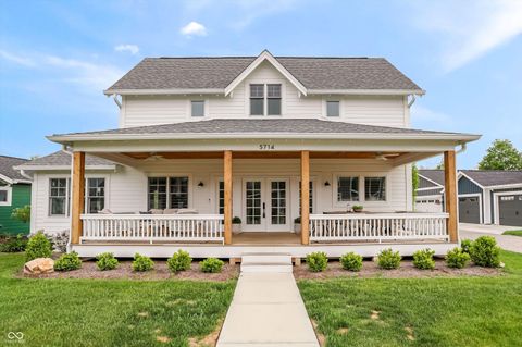 Photo of 5714 Inglenook Way, Zionsville, IN 46077 (MLS # 22098404)