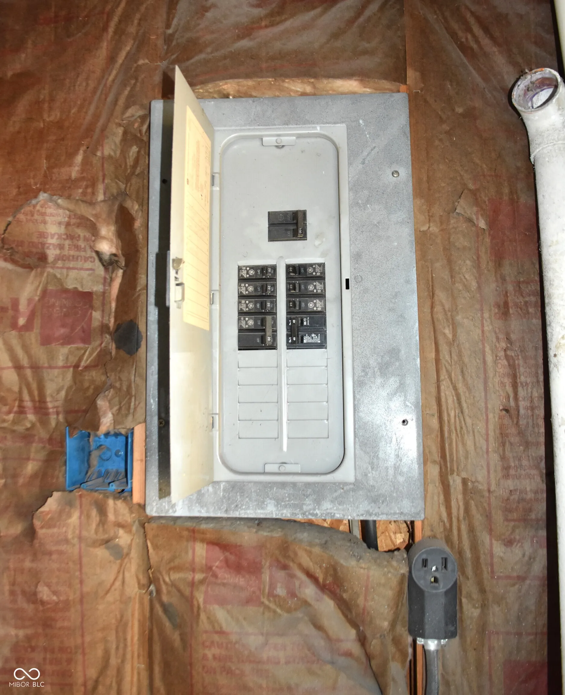 Beech Grove, Indiana 46107, United States, 2 Bedrooms Bedrooms, ,1 BathroomBathrooms,Residential,Pending,46170