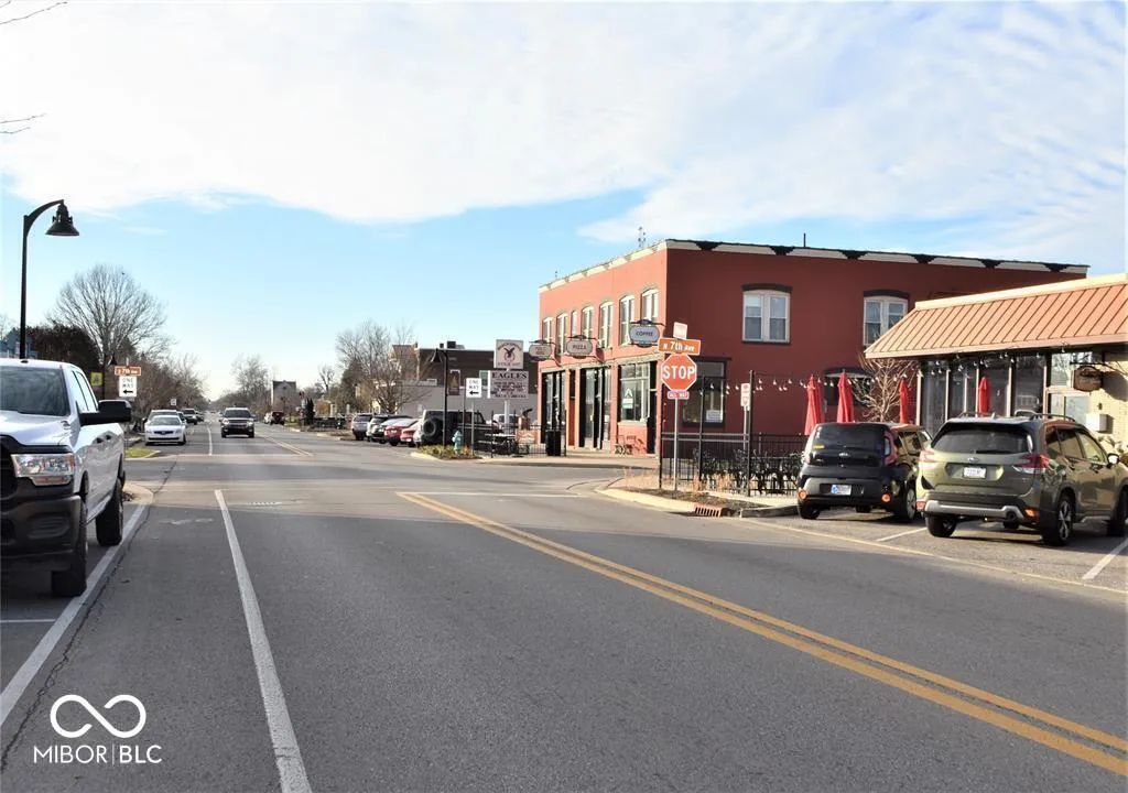 Beech Grove, Indiana 46107, United States, 2 Bedrooms Bedrooms, ,1 BathroomBathrooms,Residential,Pending,46170