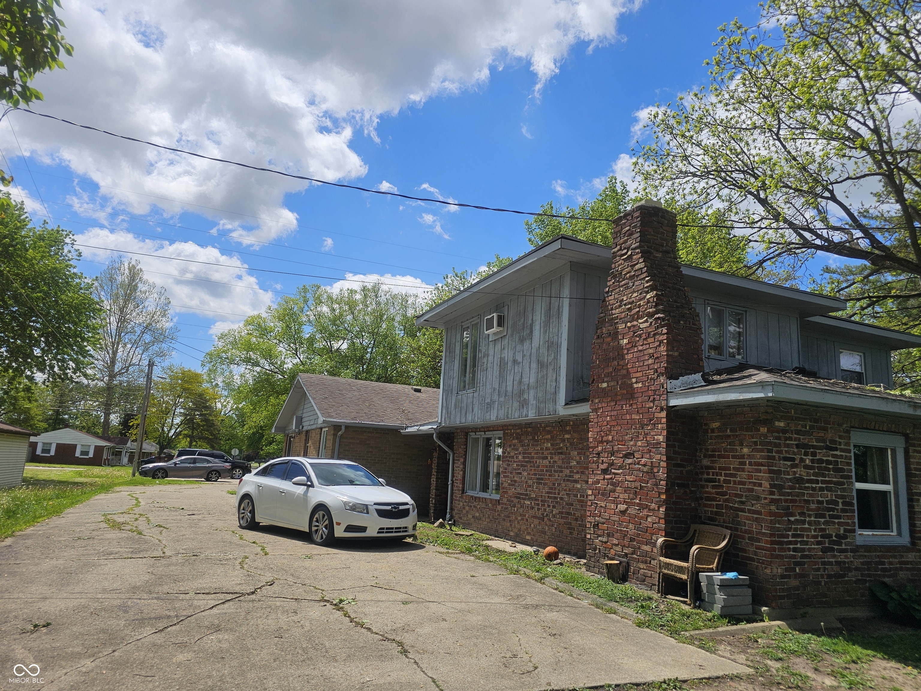 714 W Cross Street