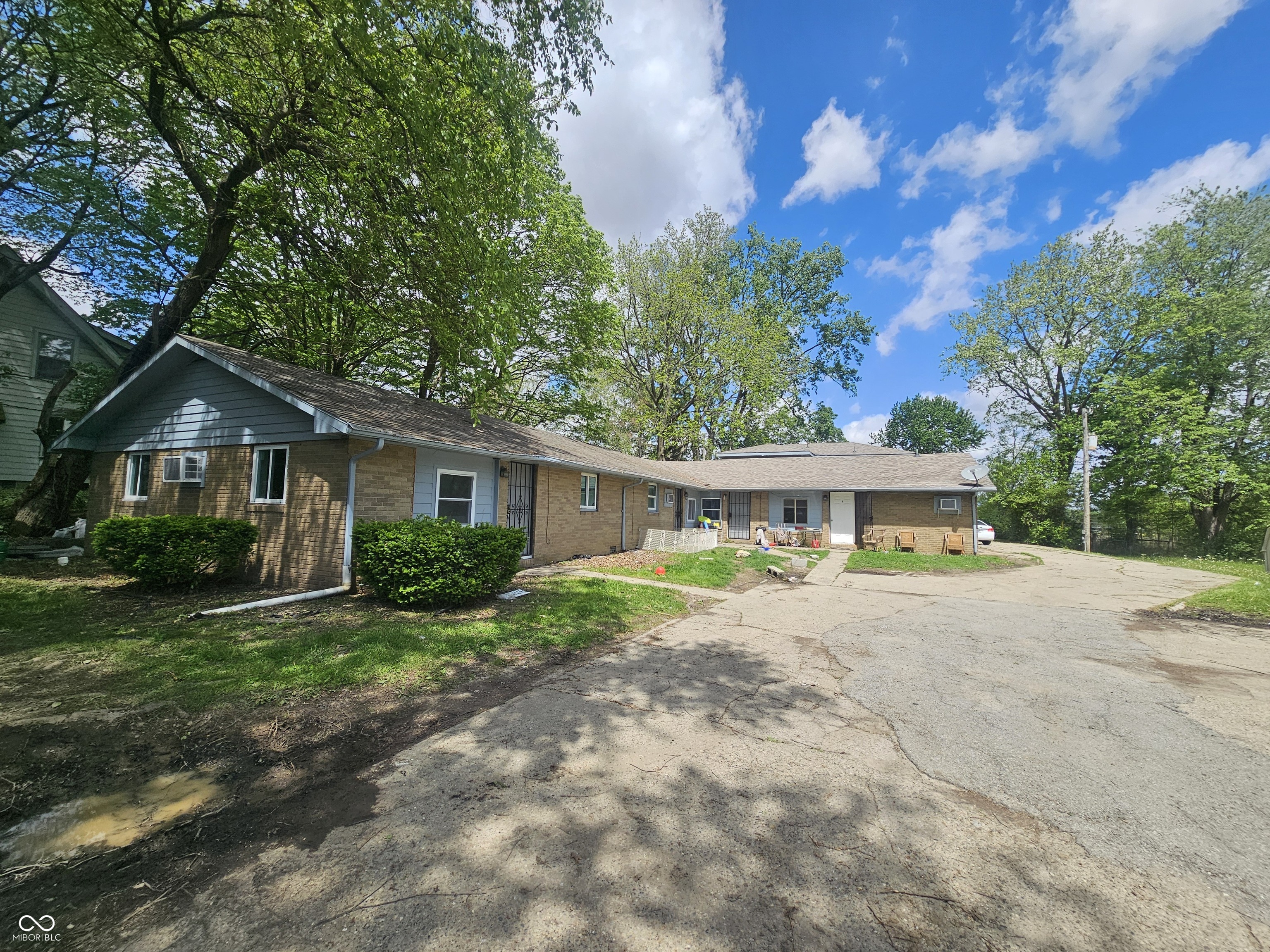 714 W Cross Street