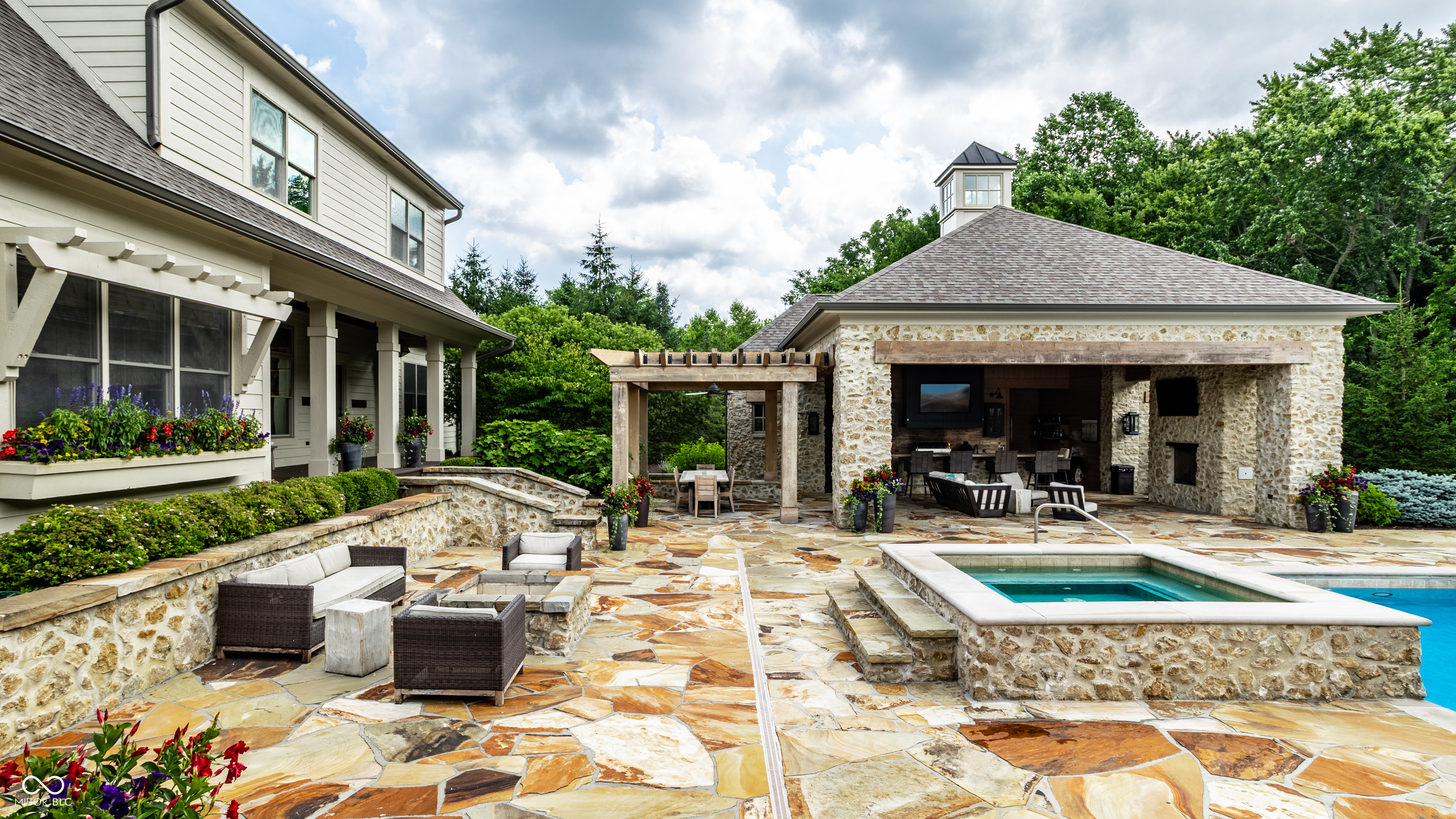 9681 Pleasant View Lane