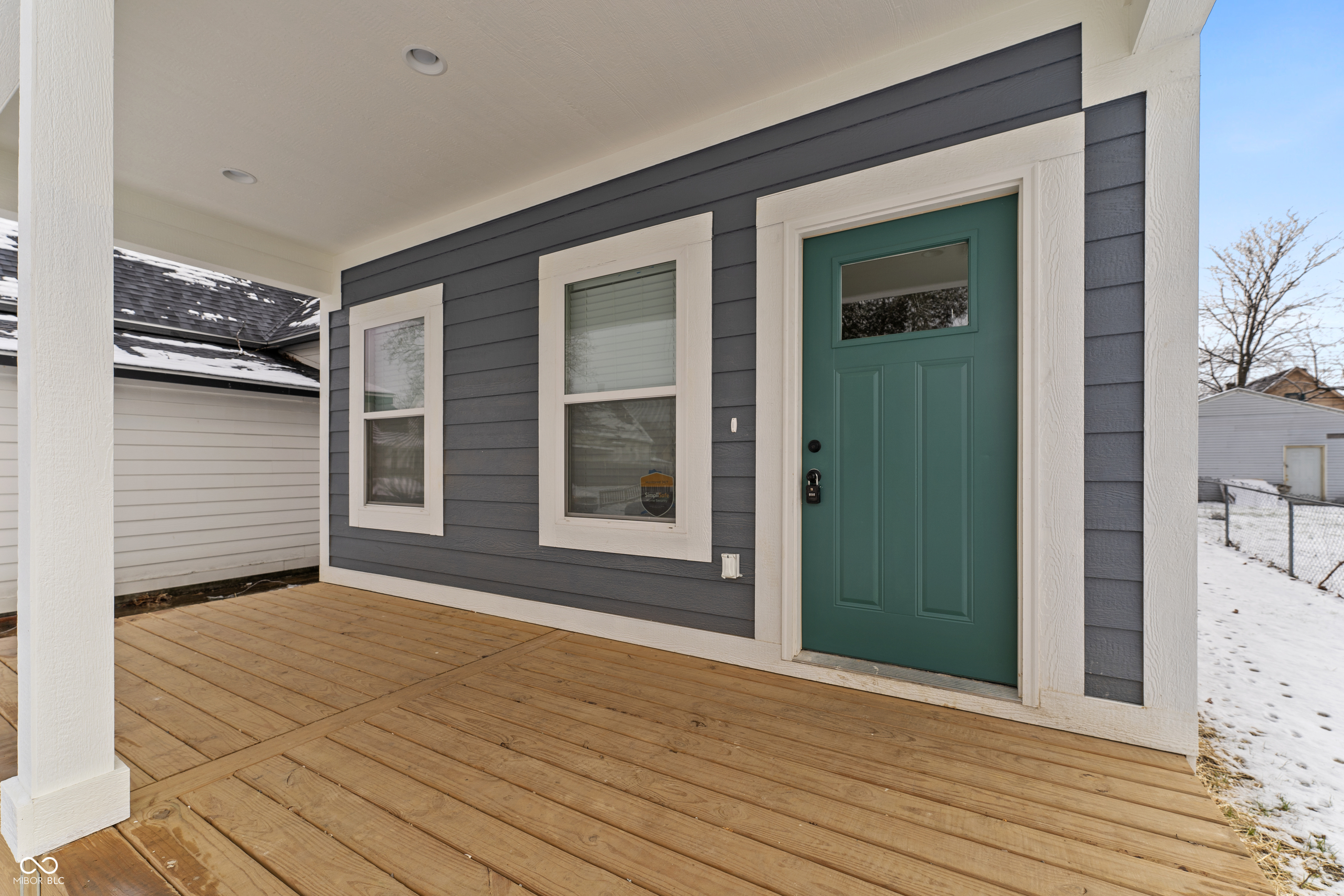 221 N Beville Avenue