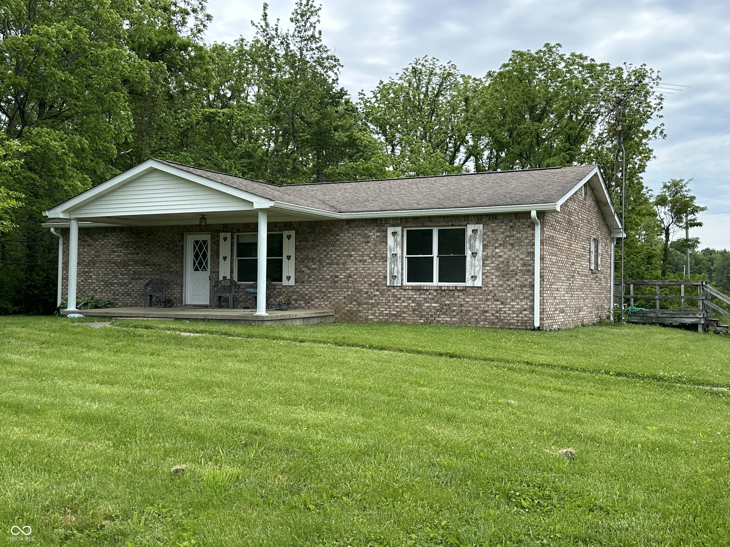 3770 S County Line Road 155 W