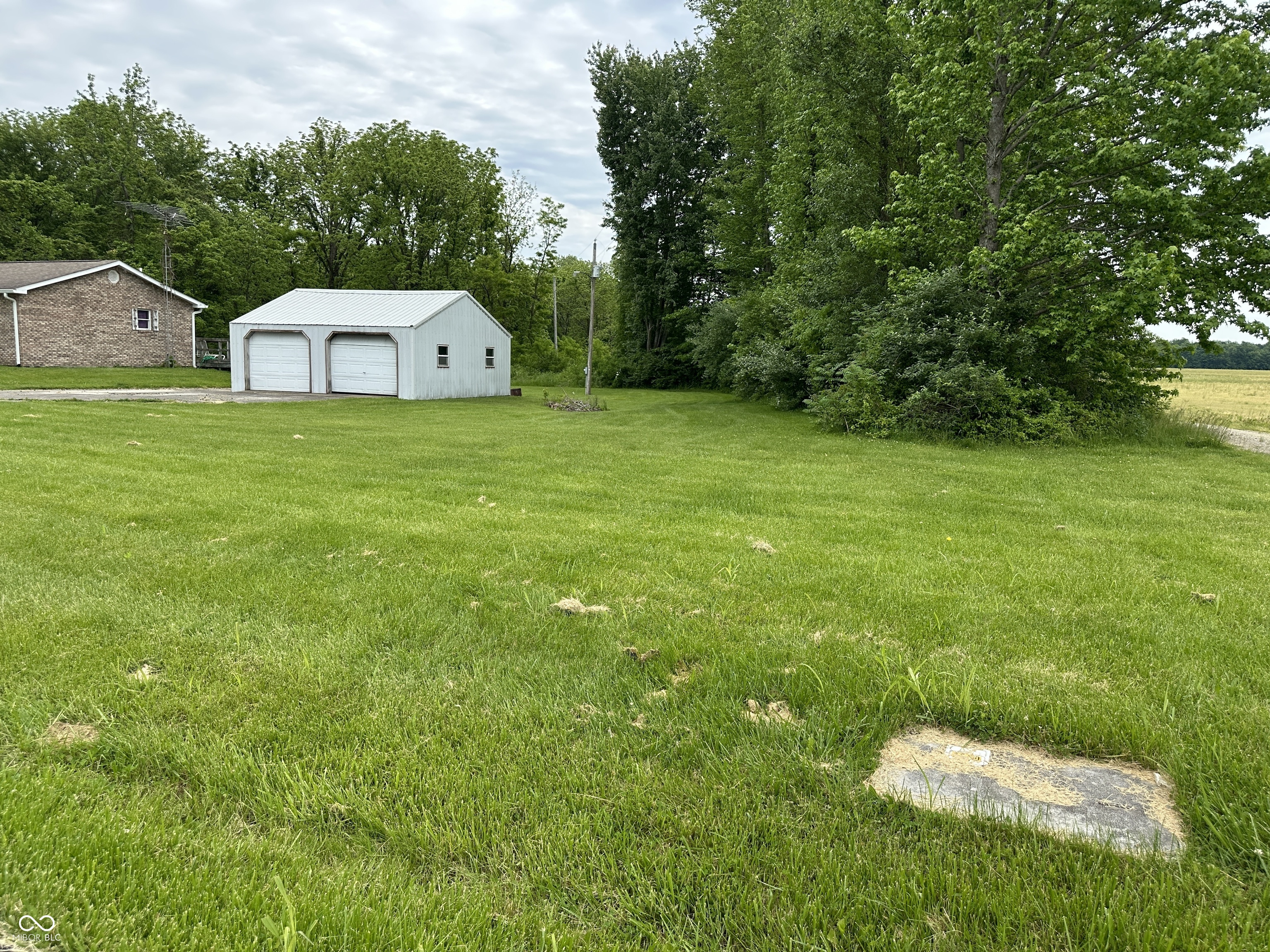 3770 S County Line Road 155 W