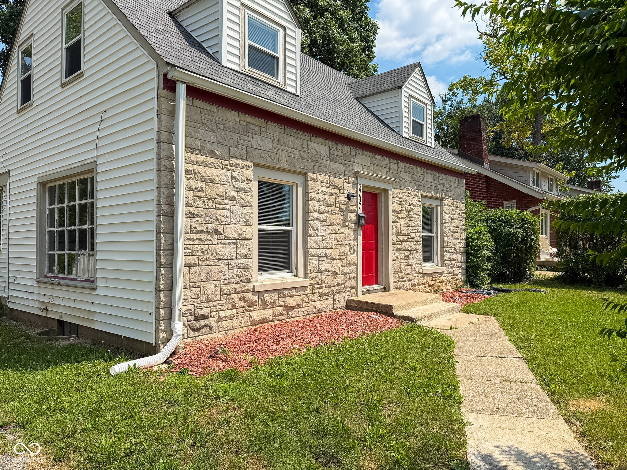 3737 N Chester Avenue