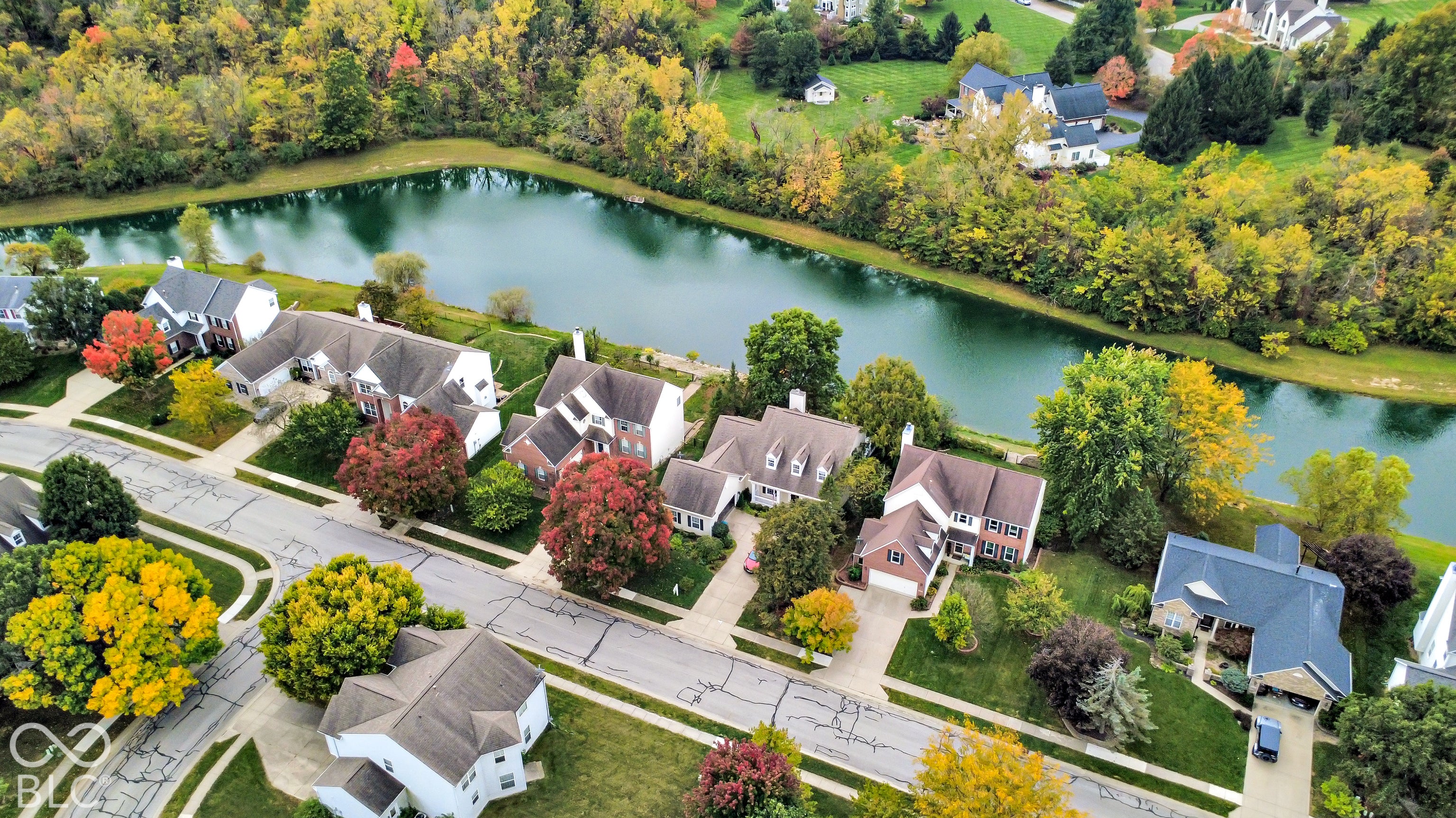 6763 Woodcliff Circle