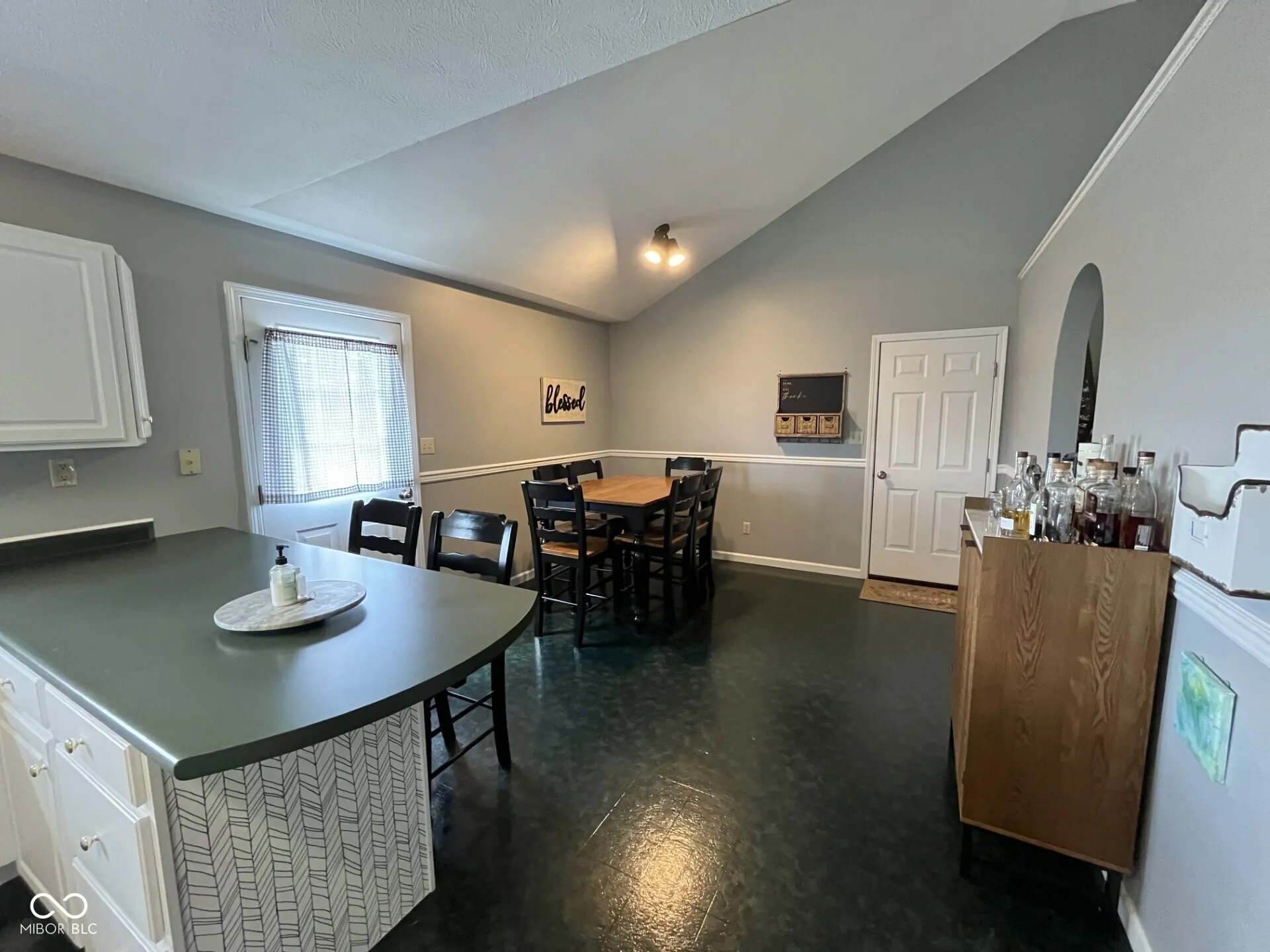 Freetown, Indiana 47235, United States, 3 Bedrooms Bedrooms, ,2 BathroomsBathrooms,Residential,Pending,180339