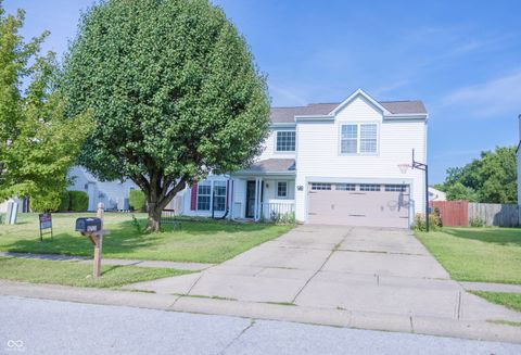 Photo of 5711 Thompson Park Boulevard, Indianapolis, IN 46237 (MLS # 22053758)