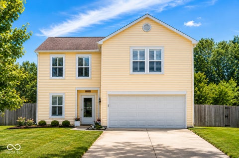 Photo of 1967 Brookside Court, Greenfield, IN 46140 (MLS # 22113834)